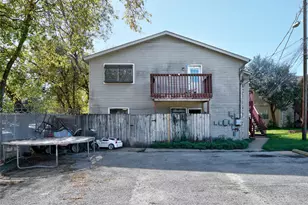 823 Taulbee Ln, Austin, TX 78757 - Photo 20