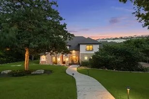 1100 High Lonesome St, Leander, TX 78641 - Photo 2