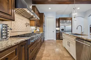 1100 High Lonesome St, Leander, TX 78641 - Photo 8