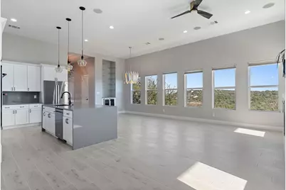 105 Golden Eagle, Horseshoe Bay, TX 78657 - Photo 18