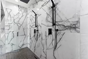 105 Golden Eagle, Horseshoe Bay, TX 78657 - Photo 26