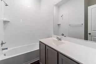 225 Clearlake Dr, Hutto, TX 78634 - Photo 12