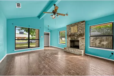 1805 Cedarlawn Street, Taylor, TX 76574 - Photo 4