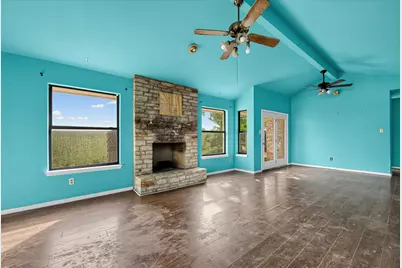 1805 Cedarlawn Street, Taylor, TX 76574 - Photo 2