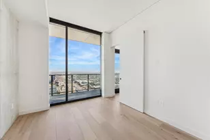610 Davis St, Austin, TX 78701 - Photo 8