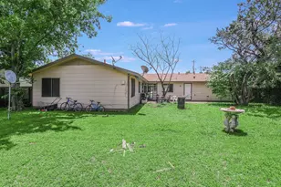 403 Janis, Georgetown, TX 78628 - Photo 18