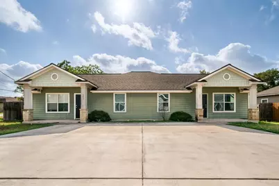 1237 Jefferson Avenue #403, Seguin, TX 78155 - Photo 1