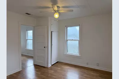 1604 Main Street, Bastrop, TX 78602 - Photo 14