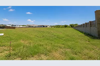 156 Rancho Linda Drive, Lockhart, TX 78644 - Photo 1