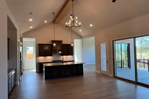 204 Midnight Valley Dr, Cedar Creek, TX 78612 - Photo 4