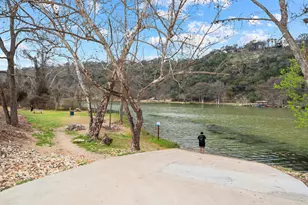 13601 Montview Dr, Austin, TX 78732 - Photo 32