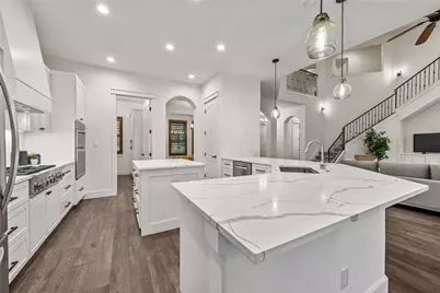 13601 Montview Drive, Austin, TX 78732 - Photo 10