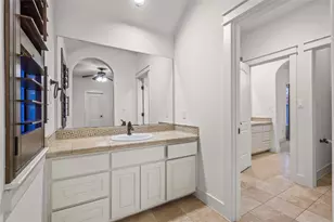 13601 Montview Dr, Austin, TX 78732 - Photo 24