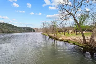 13601 Montview Dr, Austin, TX 78732 - Photo 30