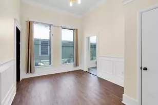 2705 E 2nd St, Austin, TX 78702 - Photo 12