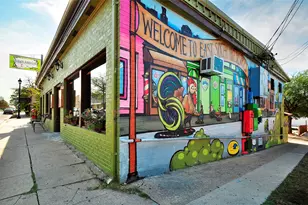 2705 E 2nd St, Austin, TX 78702 - Photo 28