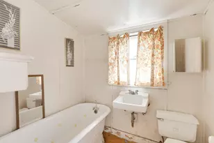 2705 E 2nd St, Austin, TX 78702 - Photo 22