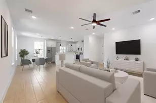 176 Kaelepulu Dr, Bastrop, TX 78602 - Photo 2