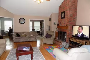 2306 Raintree Path, Round Rock, TX 78664 - Photo 4