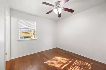 1110 W 22nd Street #2, Austin, TX 78705 - Photo 18