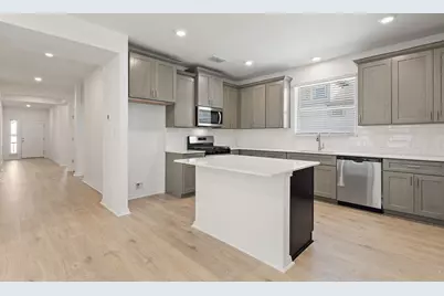 424 Treadwell Lane, Kyle, TX 78640 - Photo 2