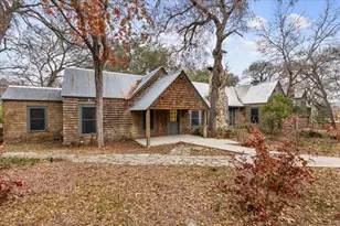 1607 Sharon Ln, Austin, TX 78703 - Photo 2