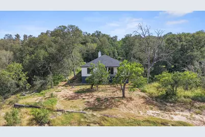 248 Kaukonahua Lane, Bastrop, TX 78602 - Photo 32