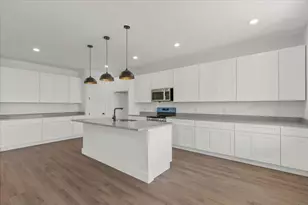 248 Kaukonahua Ln, Bastrop, TX 78602 - Photo 10