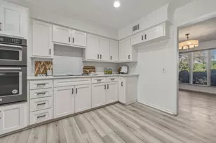 28 Country Oaks Dr, Buda, TX 78610 - Photo 16