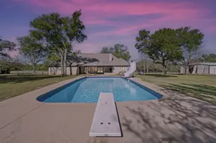 28 Country Oaks Dr, Buda, TX 78610 - Photo 2