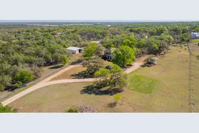 28 Country Oaks Drive, Buda, TX 78610 - Photo 12