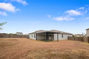 221 Koontz Loop, Jarrell, TX 76537 - Photo 28