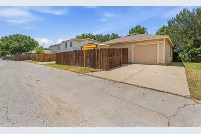 5407 Viewpoint Drive, Austin, TX 78744 - Photo 28