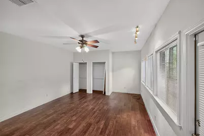 421 W Market Street, Lockhart, TX 78644 - Photo 28