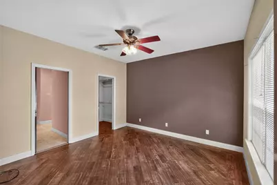 421 W Market Street, Lockhart, TX 78644 - Photo 30