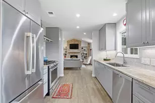 3208 Yellowpine Terrace, Austin, TX 78757 - Photo 20