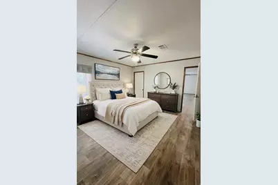 1053 Elm Crest Drive, New Ulm, TX 78950 - Photo 10