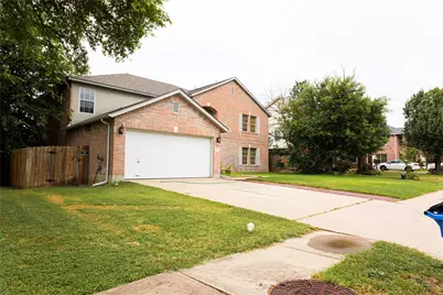 407 Evening Grosbeak Drive, Pflugerville, TX 78660 - Photo 2