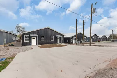 870 & 872 Waco Street, Kingsland, TX 78639 - Photo 1