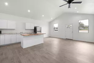 870 & 872 Waco St, Kingsland, TX 78639 - Photo 8