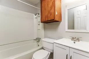 6801 Stonleigh Pl, Austin, TX 78744 - Photo 14