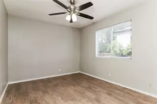 6801 Stonleigh Pl, Austin, TX 78744 - Photo 10