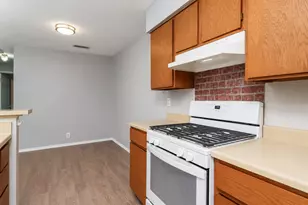6801 Stonleigh Pl, Austin, TX 78744 - Photo 8