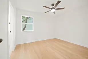 12706 Possum Hollow Dr, Austin, TX 78729 - Photo 26