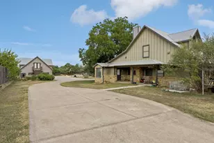 10111 Signal Hill Rd, Austin, TX 78737 - Photo 2
