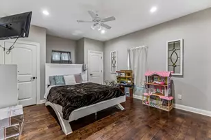 10111 Signal Hill Rd, Austin, TX 78737 - Photo 12