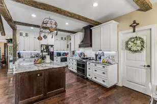 10111 Signal Hill Rd, Austin, TX 78737 - Photo 8