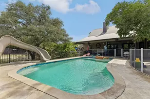 10111 Signal Hill Rd, Austin, TX 78737 - Photo 24