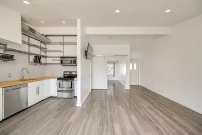 1304 Mariposa Drive #214, Austin, TX 78704 - Photo 8