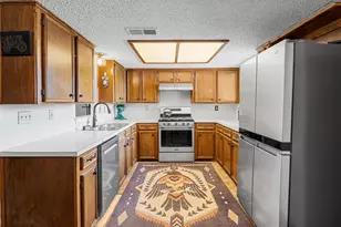 706 Cambridge Dr, Round Rock, TX 78664 - Photo 8